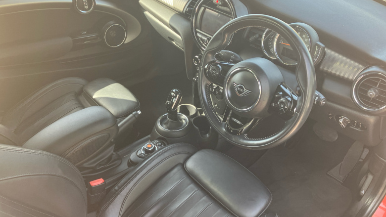 MINI Hatchback 1.5 Cooper Exclusive II 3dr Auto [Comfort/Nav Pck] Petrol Hatchback